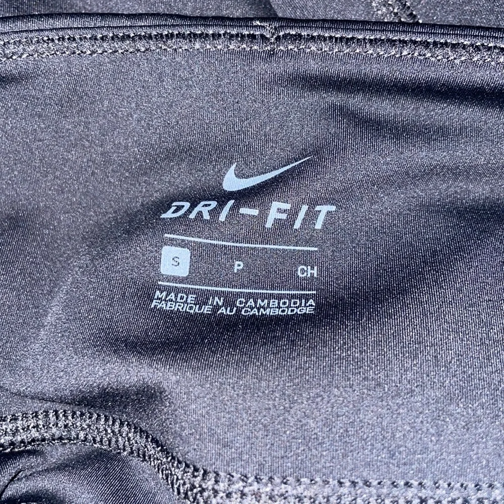 Nike Dri Fit Leggings - Picture 5 of 6